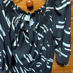 Women’s never worn . Ariella blouse black with white